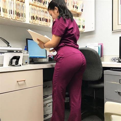 buttplug at work|Latina buttplug at work